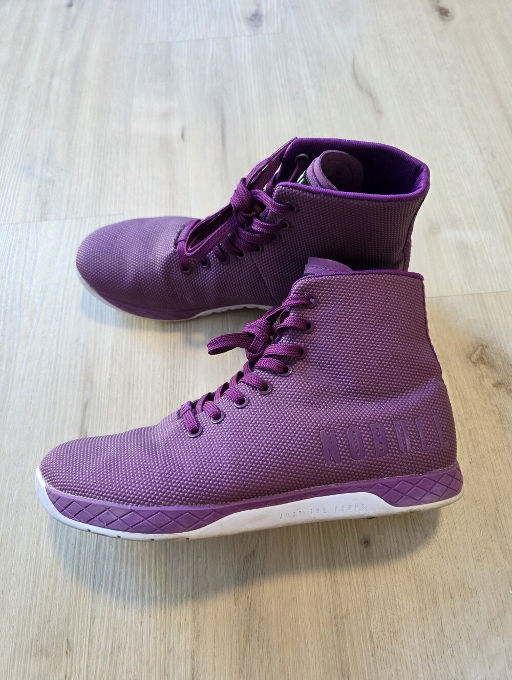 Nobull High Top Trainer Men's Size 9 Women's 10.5